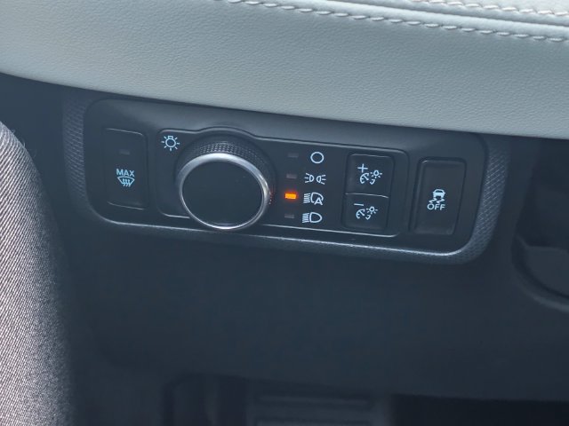 Used 2023 Ford Mustang Mach-E Premium RWD image 24