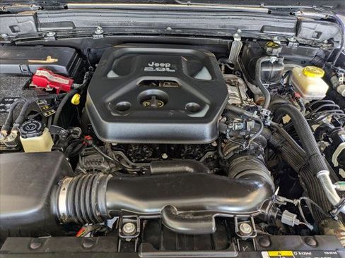 Used 2020 Jeep Wrangler Unlimited Sport S AWD/4WD image 22