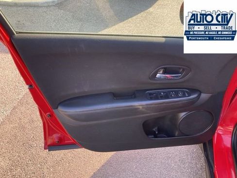 Used 2016 Honda HR-V LX image 15