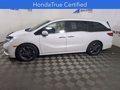 Used 2024 Honda Odyssey Elite image 2