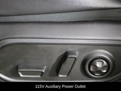 Used 2025 Jeep Grand Cherokee Altitude AWD/4WD image 23