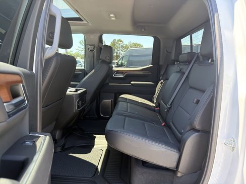 Used 2023 GMC Sierra 1500 Denali w/ Denali Reserve Package AWD/4WD image 29