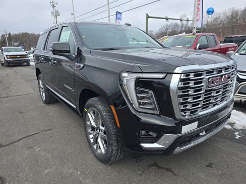 New 2026 GMC Yukon Denali w/ Sun & Power Step Package image 2