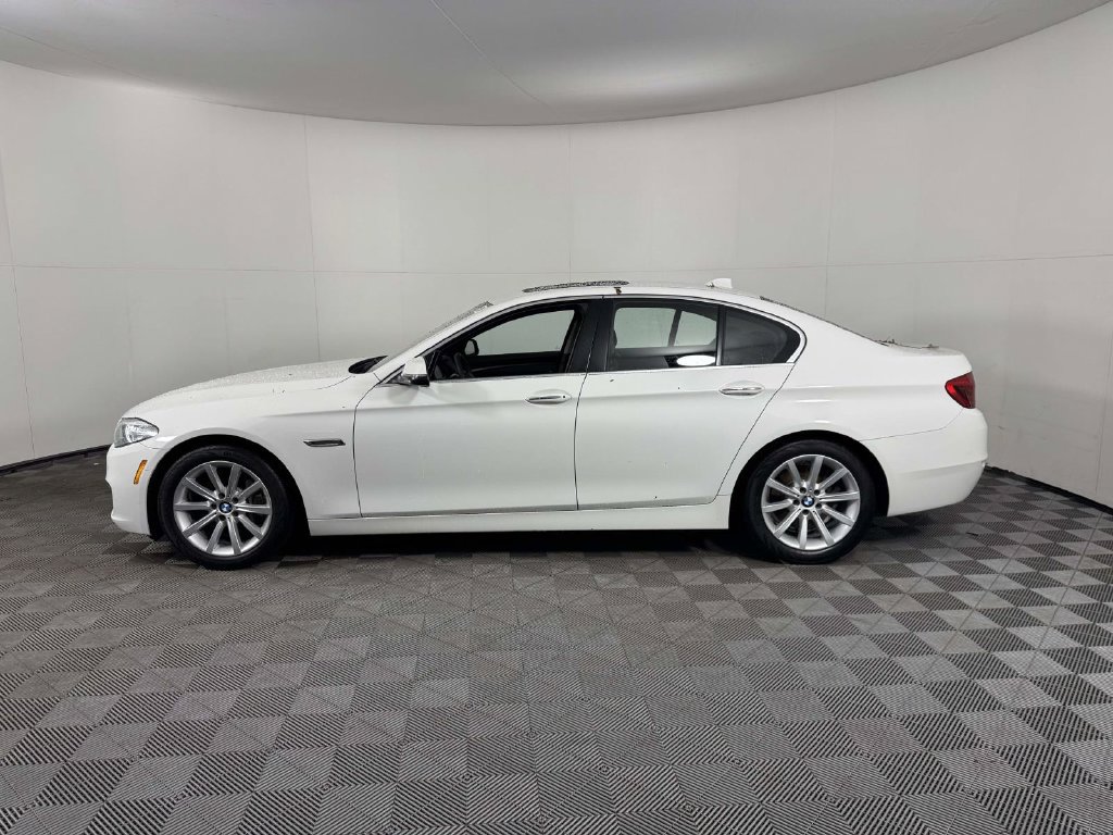 Used 2014 BMW 535i xDrive Sedan AWD/4WD image 11