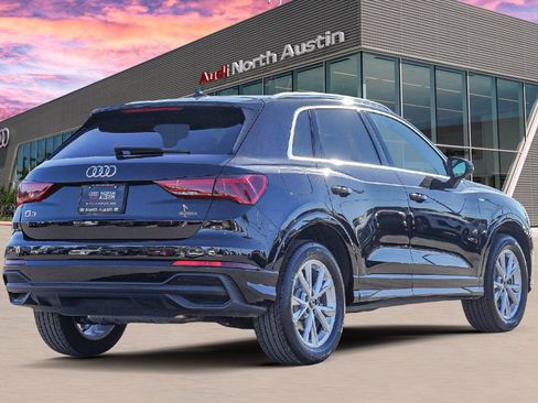 Certified 2025 Audi Q3 2.0T Premium w/ Convenience Package image 4