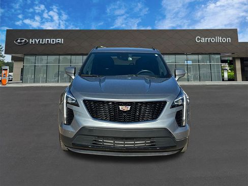 Used 2023 Cadillac XT4 Sport image 2