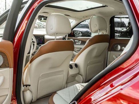 Used 2021 Mercedes-Benz E 450 4MATIC All-Terrain Wagon image 31