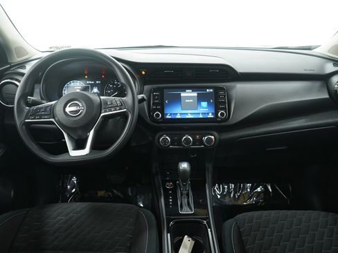 Used 2023 Nissan Kicks SV image 15