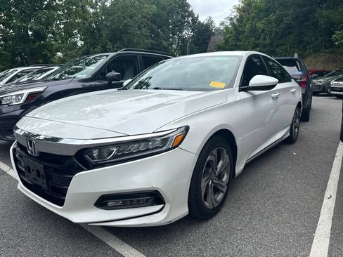 Used 2018 Honda Accord EX image 4