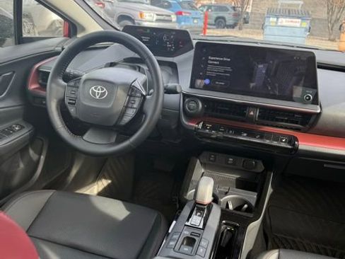Used 2024 Toyota Prius Prime XSE Premium image 27