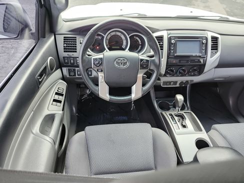 Used 2014 Toyota Tacoma 4x4 Double Cab w/ TRD Off-Road Package image 24