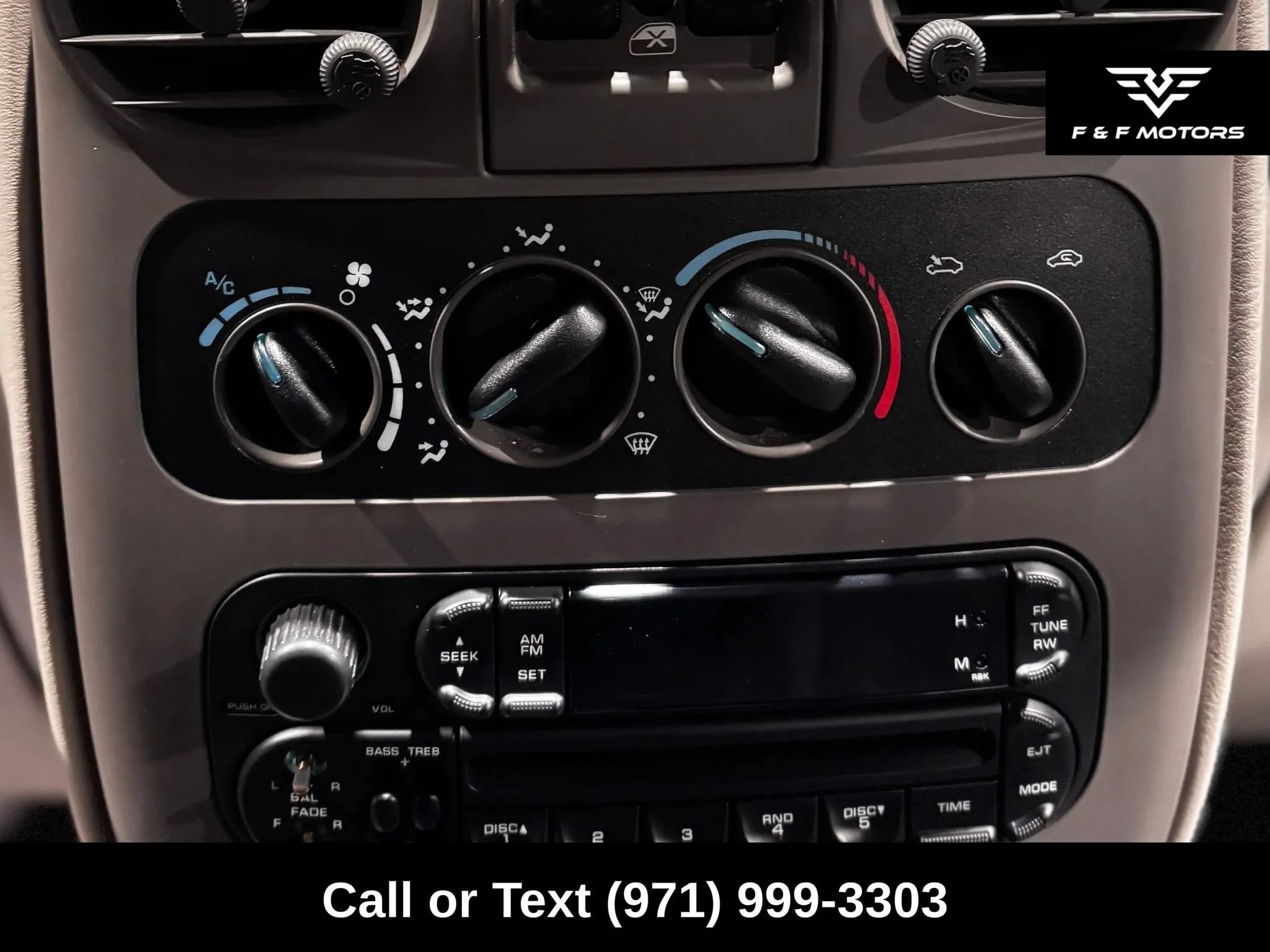 Used 2004 Chrysler PT Cruiser FWD image 19