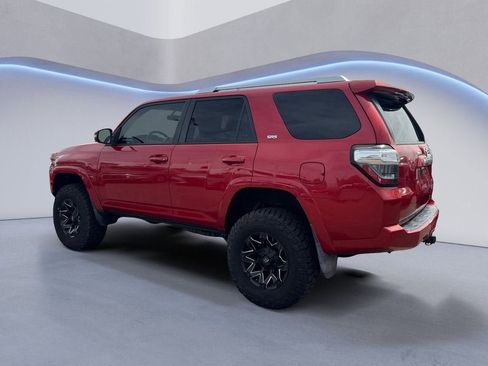 Used 2017 Toyota 4Runner SR5 Premium AWD/4WD image 3