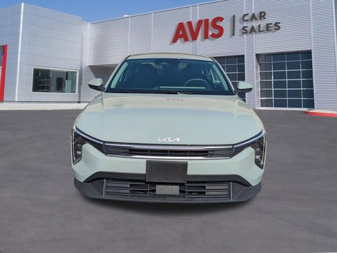 Used 2025 Kia K4 FWD image 2