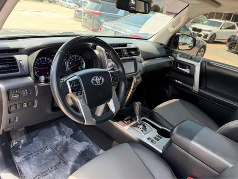 Used 2015 Toyota 4Runner SR5 Premium RWD image 9