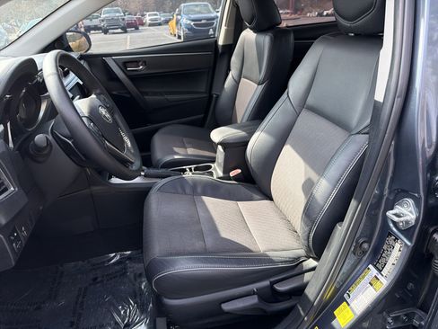 Used 2015 Toyota Corolla S image 9