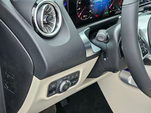 New 2026 Mercedes-Benz GLB 250 4MATIC image 15