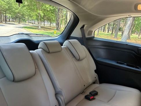 Used 2022 Honda Odyssey Elite image 24