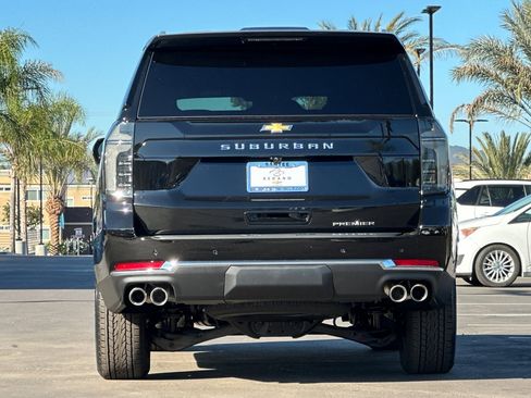 New 2026 Chevrolet Suburban Premier image 5