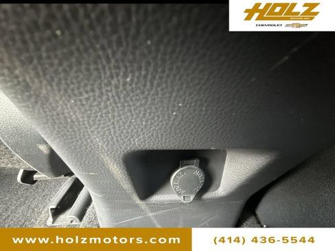 Used 2025 Toyota RAV4 LE FWD image 19