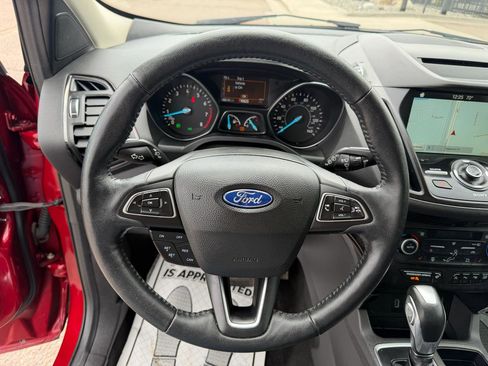 Used 2018 Ford Escape Titanium AWD/4WD image 23