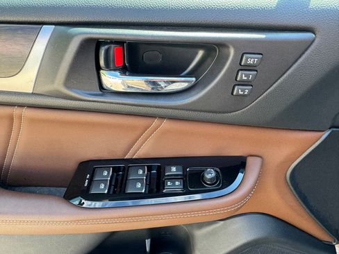 Used 2019 Subaru Outback 3.6R Touring AWD/4WD image 23