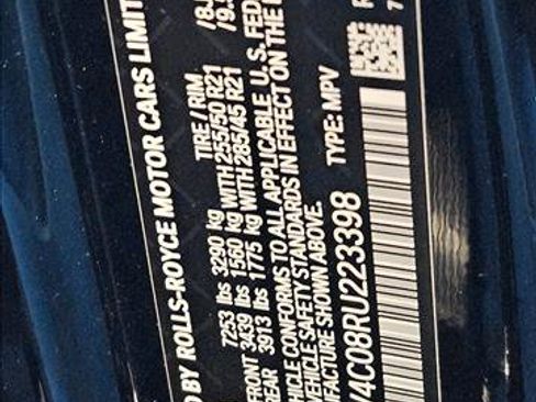 Used 2024 Rolls-Royce Cullinan image 23