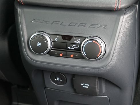 New 2026 Ford Explorer ST-Line w/ ST-Line Street Pack image 34