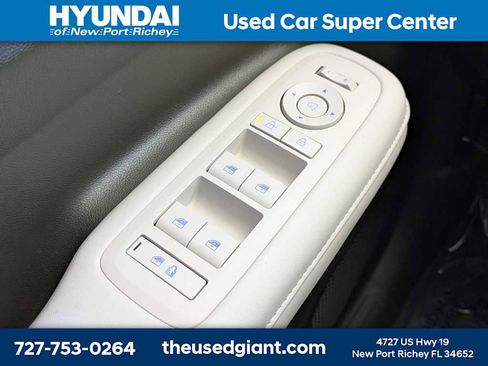 Used 2025 Hyundai Santa Fe Calligraphy FWD image 39