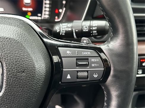 Used 2025 Honda Pilot Elite image 26