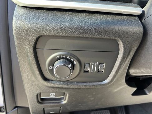 Used 2023 Jeep Grand Cherokee L Laredo AWD/4WD image 11