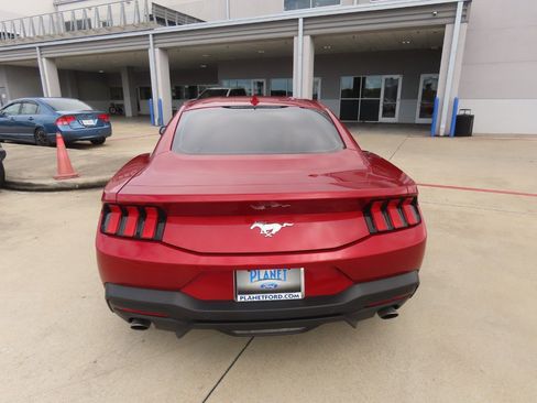 Certified 2024 Ford Mustang Coupe RWD image 13