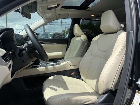 Certified 2023 INFINITI QX60 Luxe w/ Vision Package FWD image 13