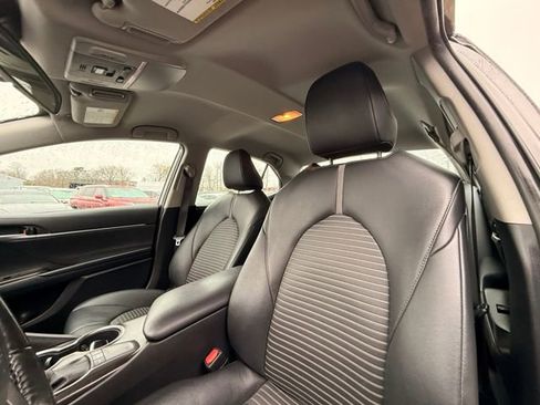 Used 2023 Toyota Camry SE FWD image 24