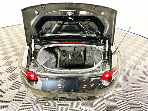 Used 2024 MAZDA MX-5 Miata Grand Touring RWD image 29