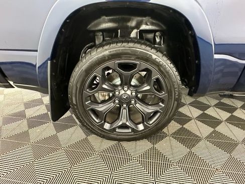 Used 2022 RAM 1500 Limited AWD/4WD image 33