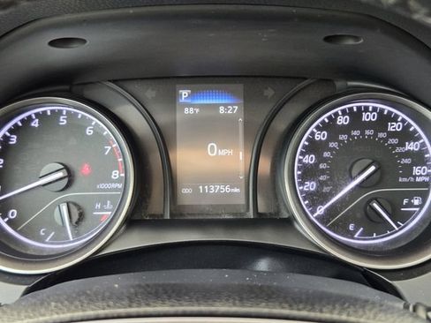 Used 2023 Toyota Camry SE FWD image 13