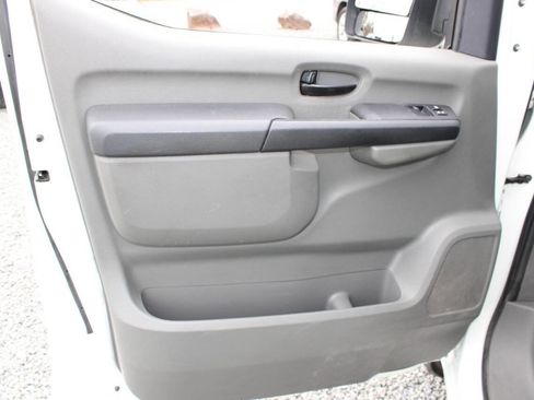 Used 2021 Nissan NV 1500 S image 17