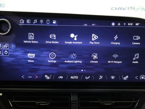 New 2025 Chevrolet Equinox EV RS image 24