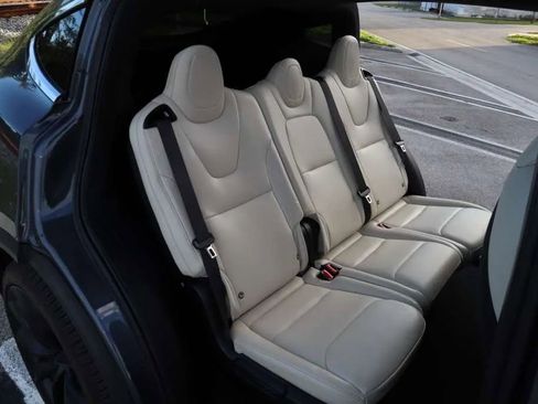 Used 2020 Tesla Model X Performance image 17