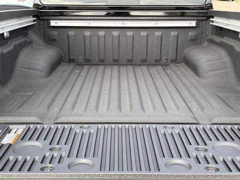 New 2026 Nissan Frontier SV w/ SV Convenience Package image 21