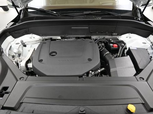 New 2026 Volvo XC90 B6 Ultra w/ Protection Package Premier AWD/4WD image 9