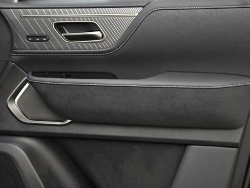 New 2026 INFINITI QX80 Autograph w/ Premium Cargo Package image 41