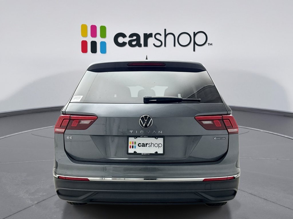 Used 2024 Volkswagen Tiguan SE AWD/4WD image 4