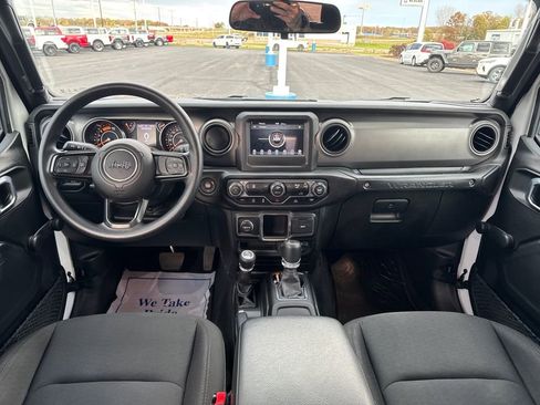Used 2022 Jeep Wrangler Unlimited Sport image 12