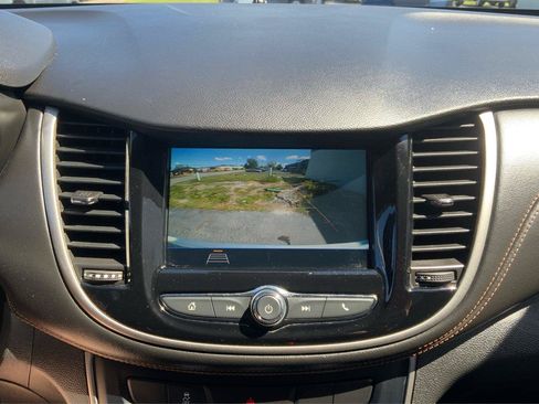 Used 2019 Chevrolet Trax LT FWD image 32