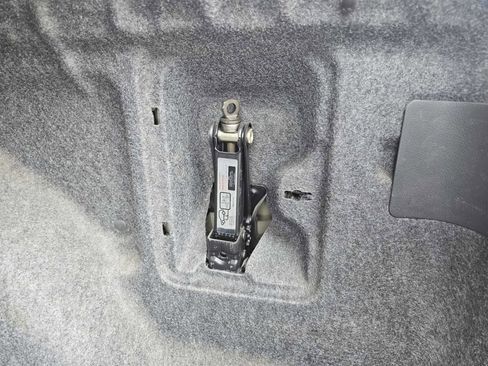 Used 2004 Honda Accord LX image 22