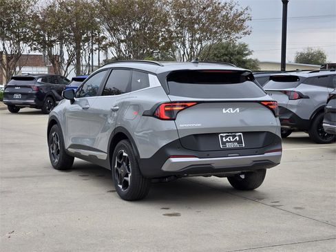 New 2026 Kia Sportage EX w/ EX Panorama Roof Package image 3