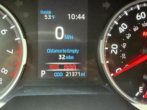 Used 2021 Toyota RAV4 XLE image 20