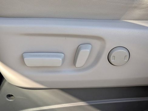 Used 2018 Toyota Sienna XLE Premium image 21